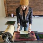 Montaż historycznych zdjęć drukarni i współczesnych redakcji cyfrowych w Koszalinie